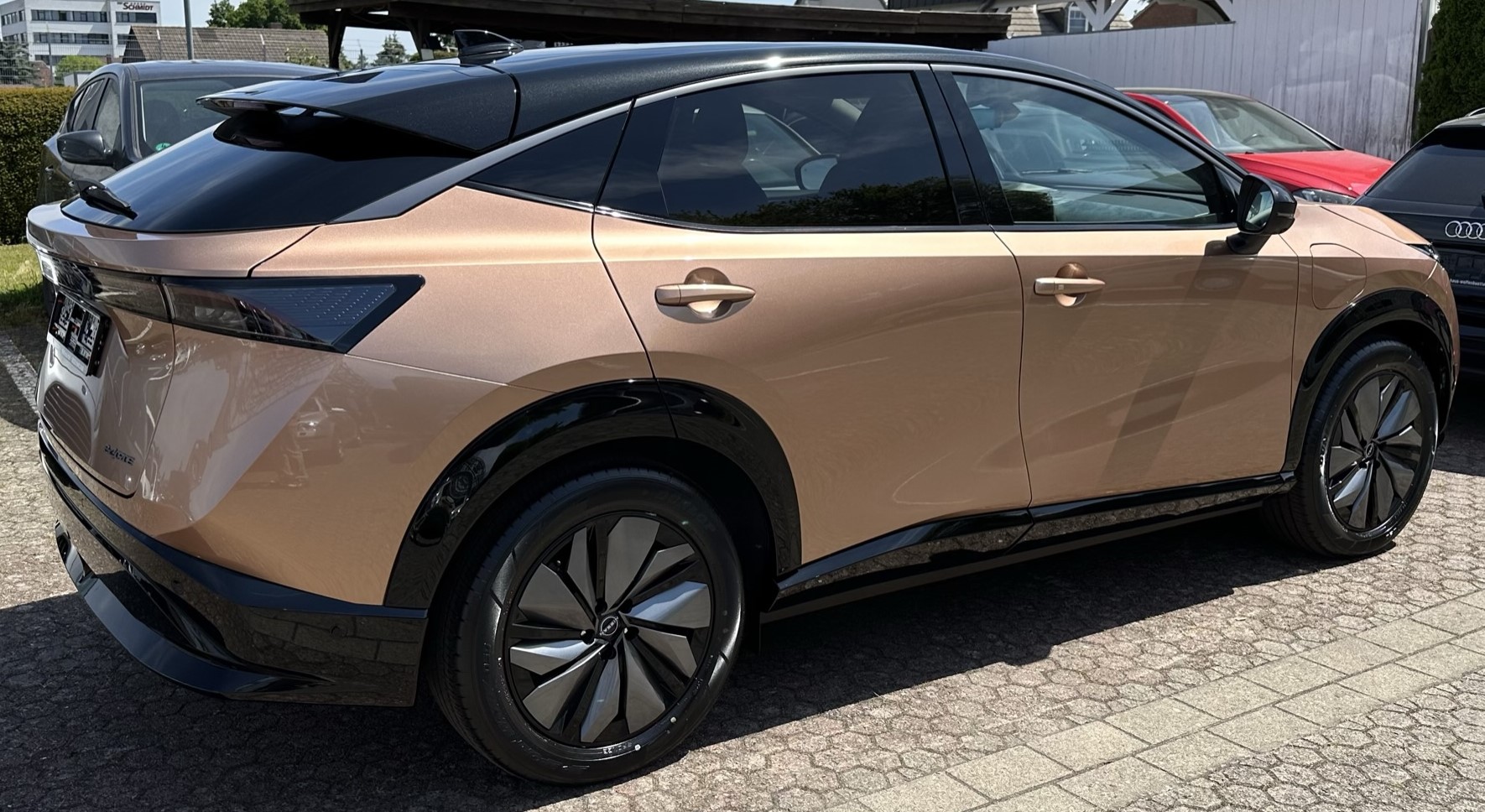 Nissan Ariya - Farbe Akatsuki Copper